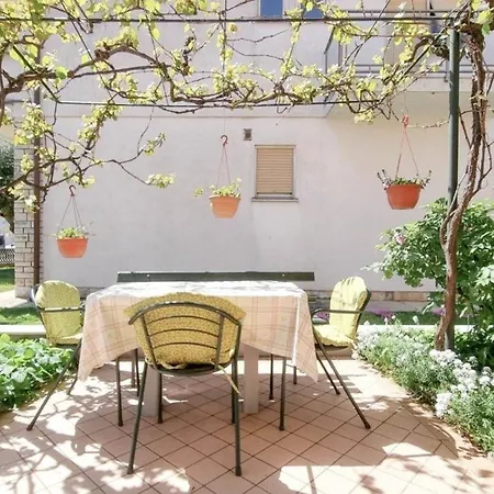 Modernes In Strandnahe Apartment Novigrad (Istria)